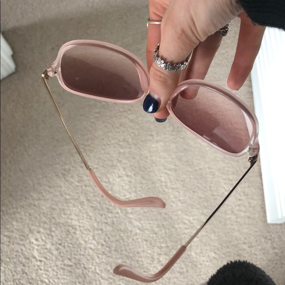 sunglasses - Picture 4 of 4